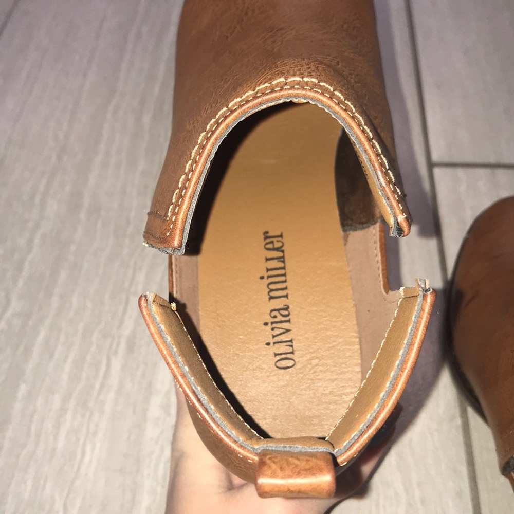 Olivia Miller cut out ankle boots - Picture 6 of 8